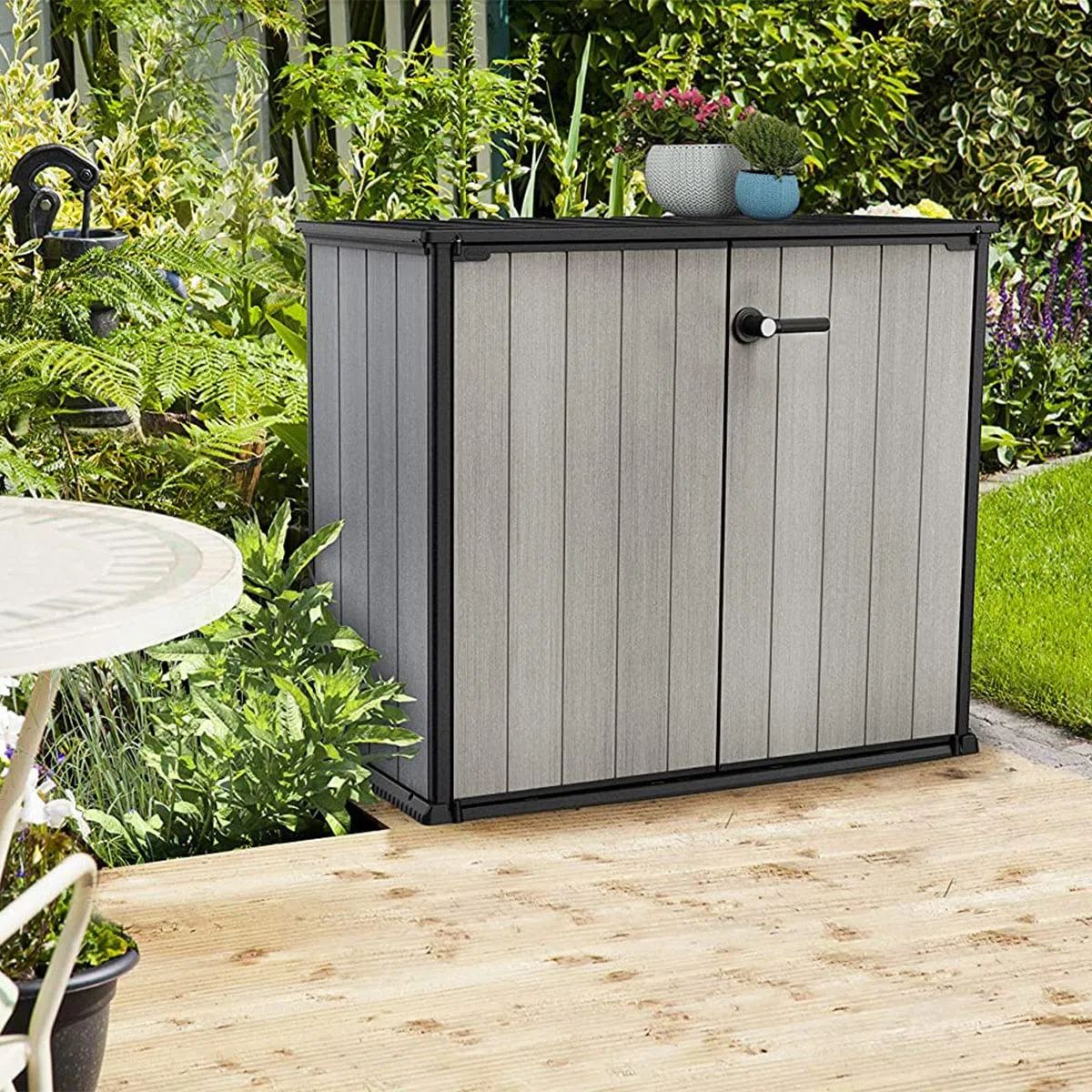 KETER Patio Store - Brossium Armoire Résine Gris 139,5 x 77 x 120 cm, Anthracite