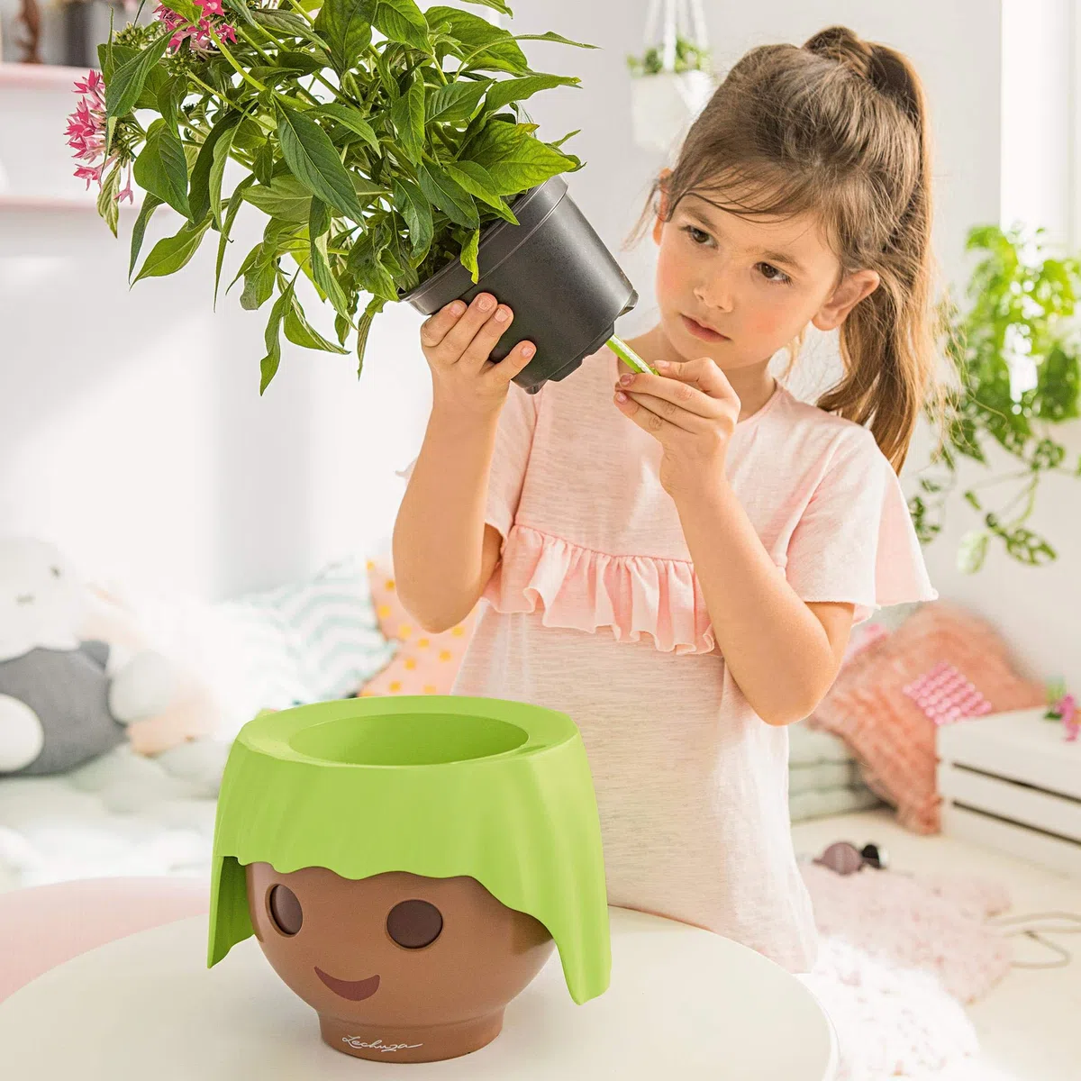 Lechuza – Pot de Fleurs d'Interieur Playmobil – Ojo – Réserve d'Eau Intégrée – Coloris Rose Rubis – Ø 21 x 15,8 cm