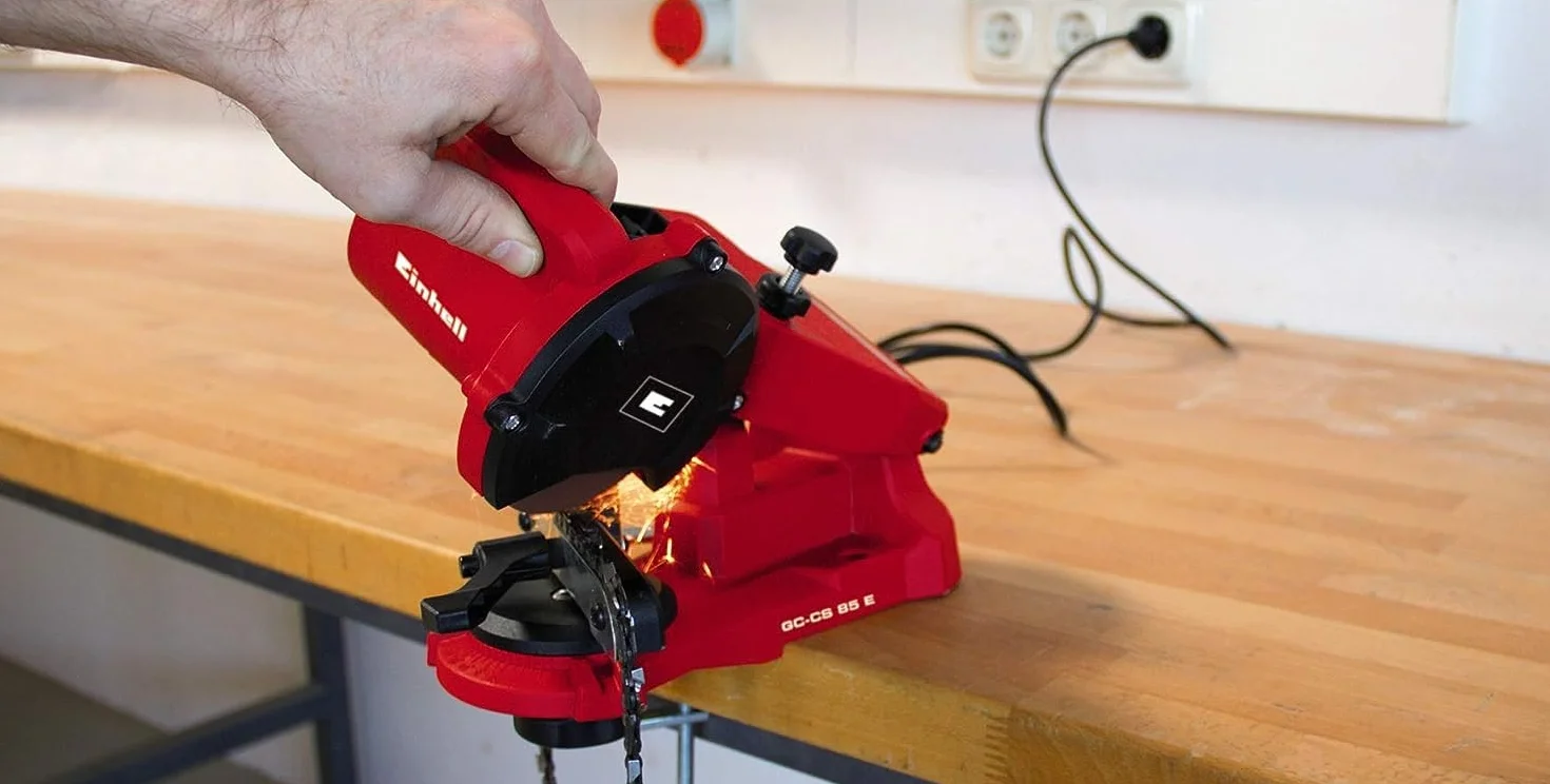 Einhell Affûteuse de chaîne de tronçonneuse GC-CS 85 E (85 W, Epaisseur de la meule 3,2 mn, Dispositif de serrage) Livrée avec 1 meule abrasive
