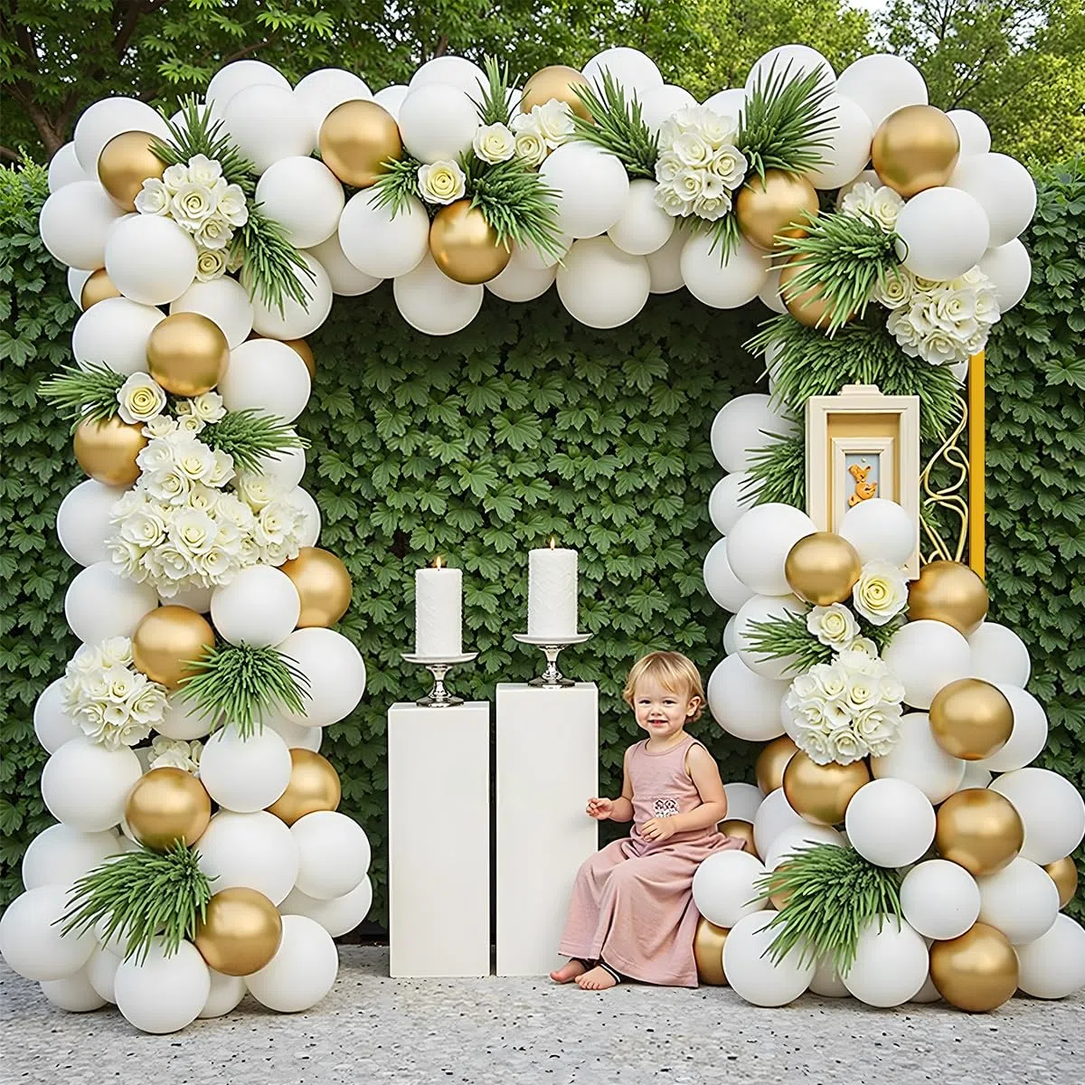 2.5M Doré Arche de Mariage Réglable avec Base en T, Structure Carrée Moderne, Support d'arche de Mariage Arche Ballon Anniversaire Arche Décoration pour Cérémonie/Mariage/Anniversaire/Fête
