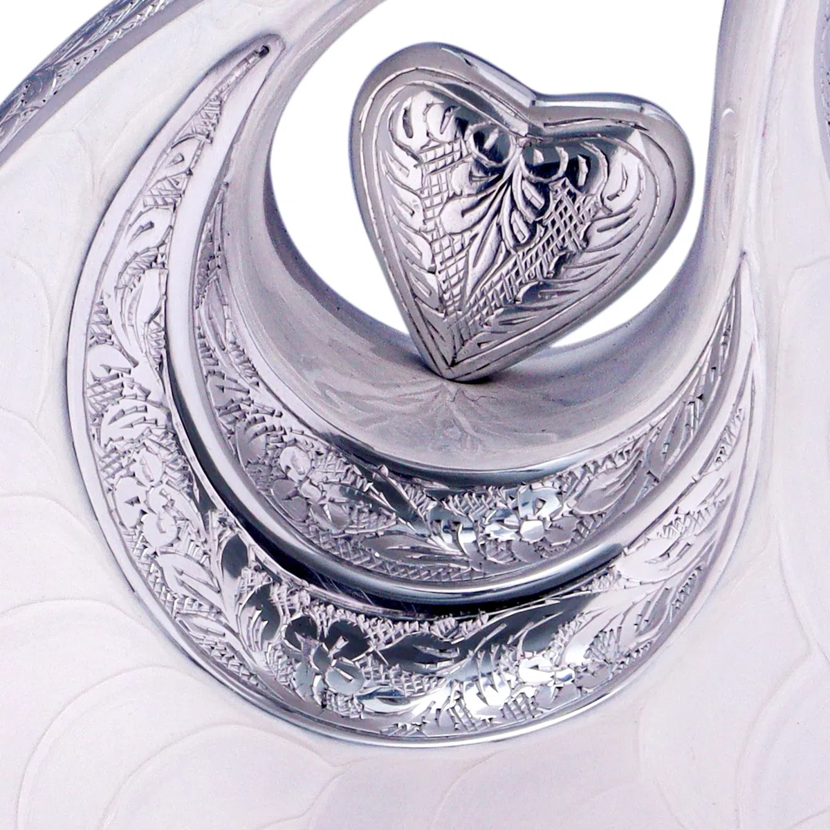 Grande urne en Forme de Larme Blanche avec cœur en Argent pour Cendres humaines – Urnes pour Hommes et Femmes Adultes – Urne en Forme de cœur, 2,5 LTR, Blanche avec cœur en Argent