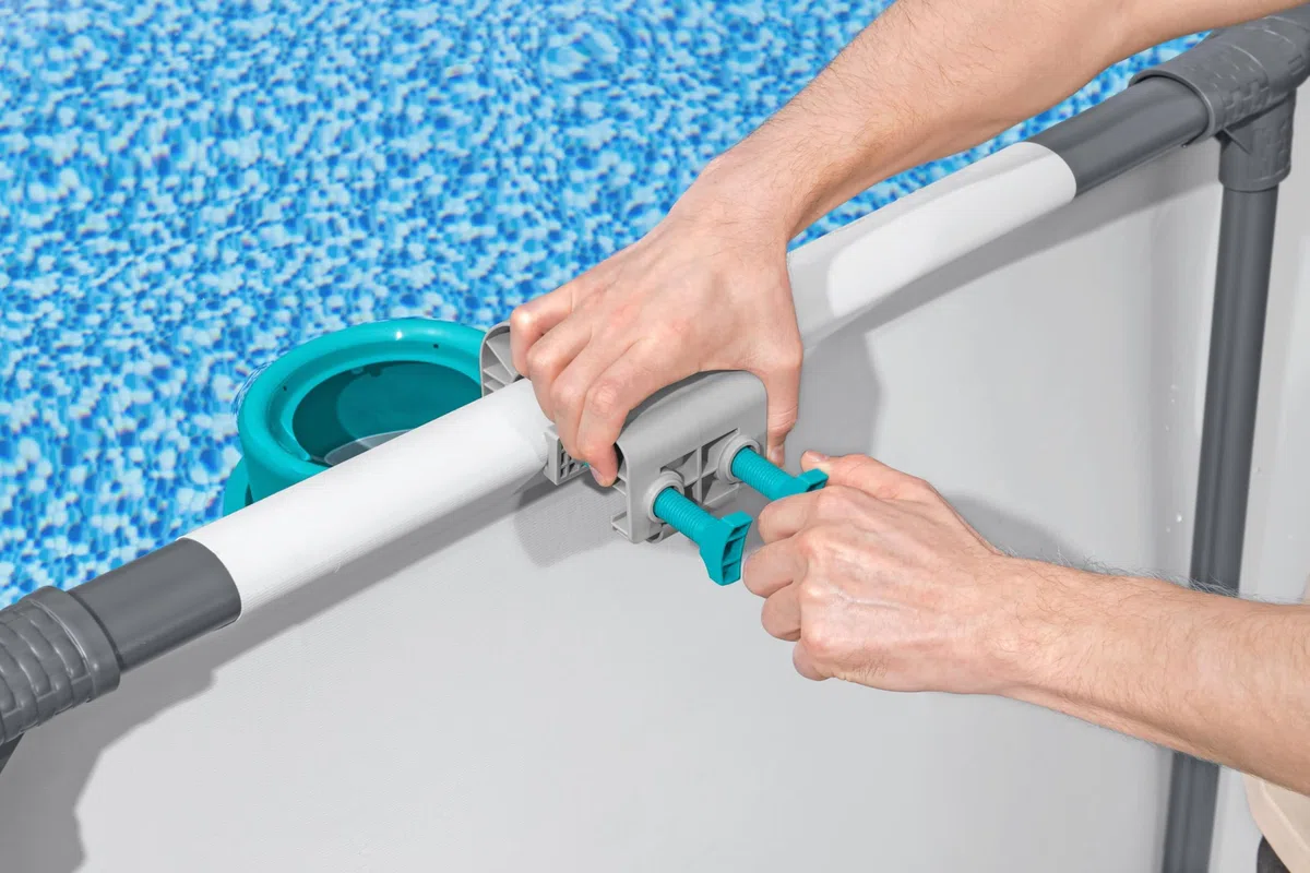 Bestway - Kit de Nettoyage Piscine Hors Sol, Skimmer Flottant + aspirateur Venturi + épuisette + Perche alu télescopique 2,79 m + Tuyau 7,50 m