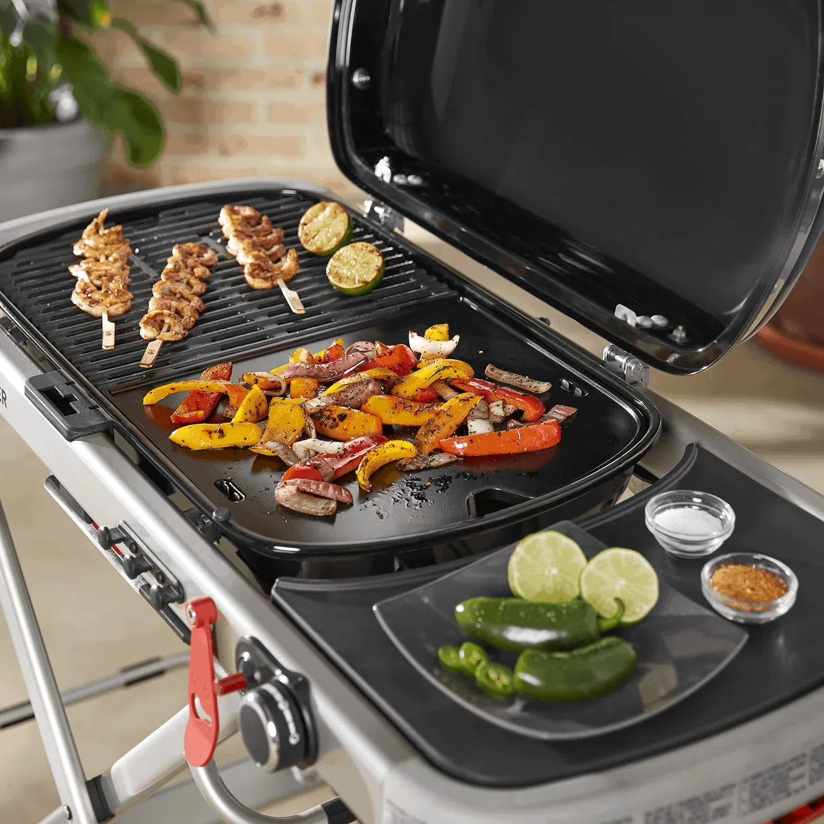 Weber Plancha fonte émaillée barbecue gaz Traveler antiadhésive bords relevés 1,3 x 32 x 34,5 cm noir