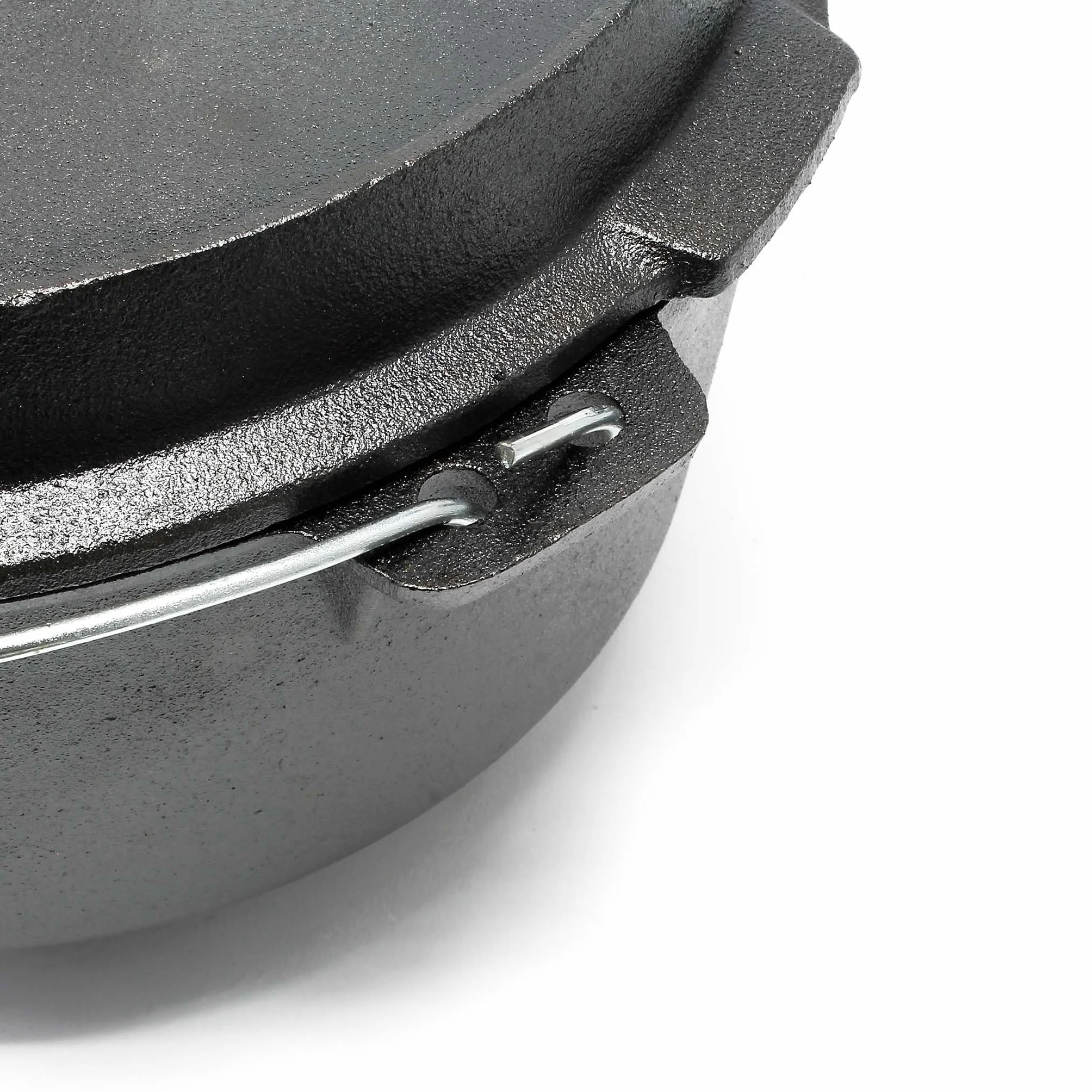 Wiltec Dutch Oven Marmite 8L Fonte Dessous-plat Lève-couvercle Pied de support Fait-tout Pot Cocotte Camping Barbecue Grillade