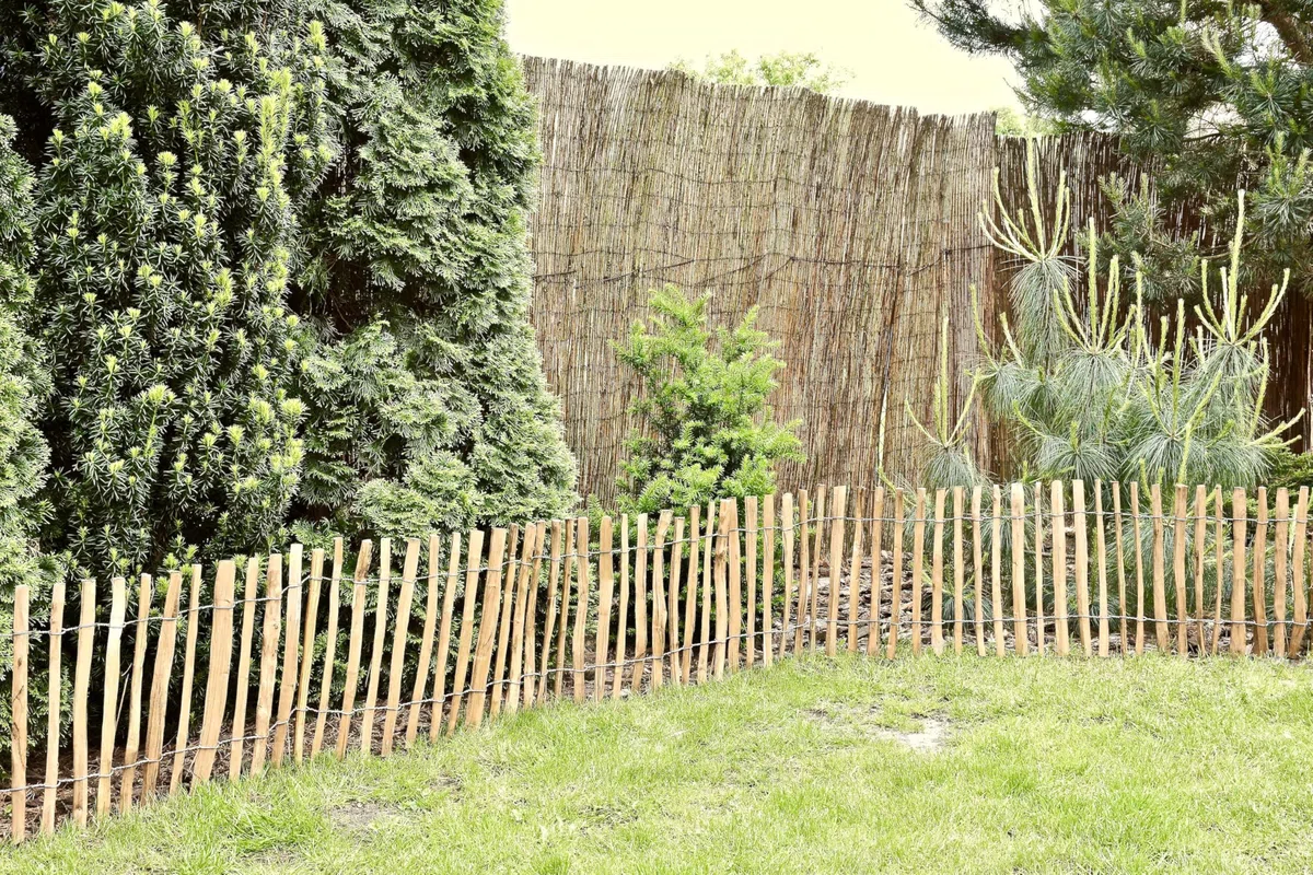 MC.Sammler Bordure de Jardin décorative Flexible Hauteur: 50cm X Longueur 500cm Clôture Naturelle Parterre en palissade en Bois noisetier délimitation de Plates Bandes Écart: 3-4 cm