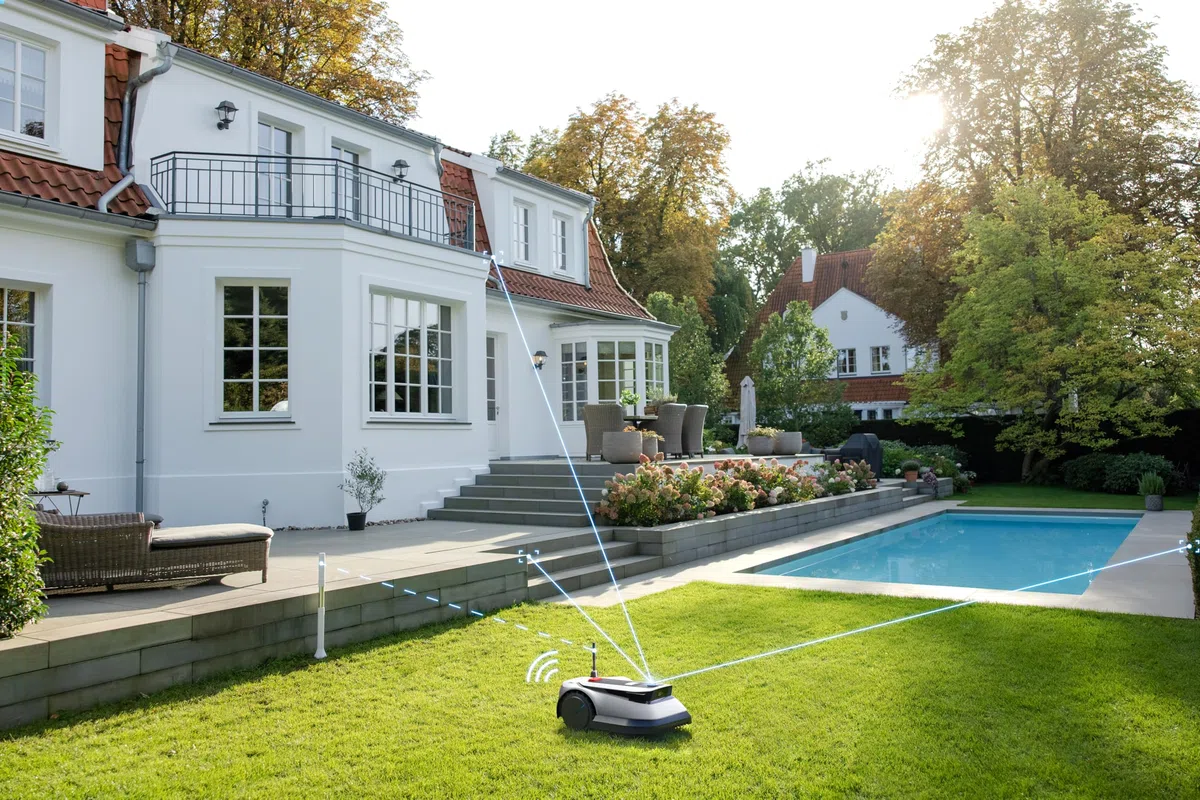 ECOVACS Goat O1200 RTK Robot Tondeuse (Navigation Beacon)