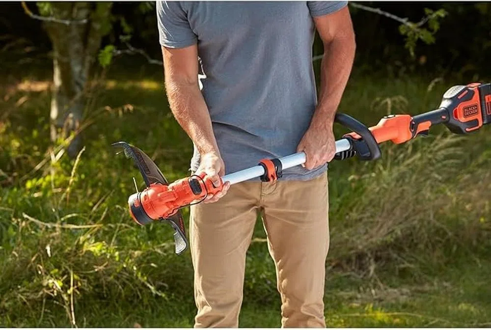 BLACK+DECKER Coupe-Bordures Automatique - 36V - 33 cm - Transmission Directe E-DRIVE - Mode Dresse-Bordure - Tube Télescopique - 2 Poignées - Sans Batterie, ni Chargeur - BCSTA536B-XJ