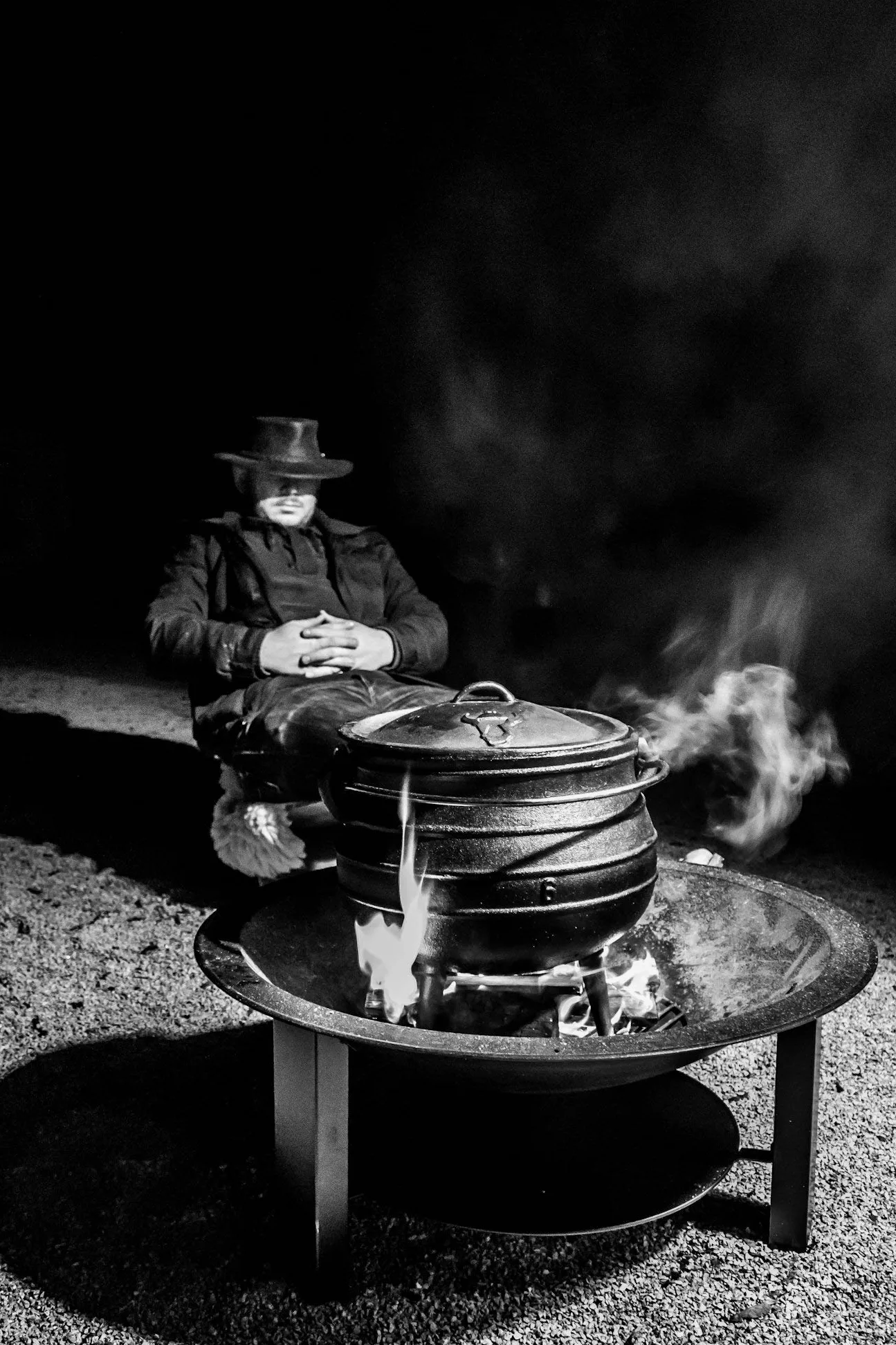 BBQ-Toro Potjie #4 avec pieds | 12 litres | Chaudron de sorcière en fonte | Pot de cuisson en fonte | Four néerlaandais sud-africain