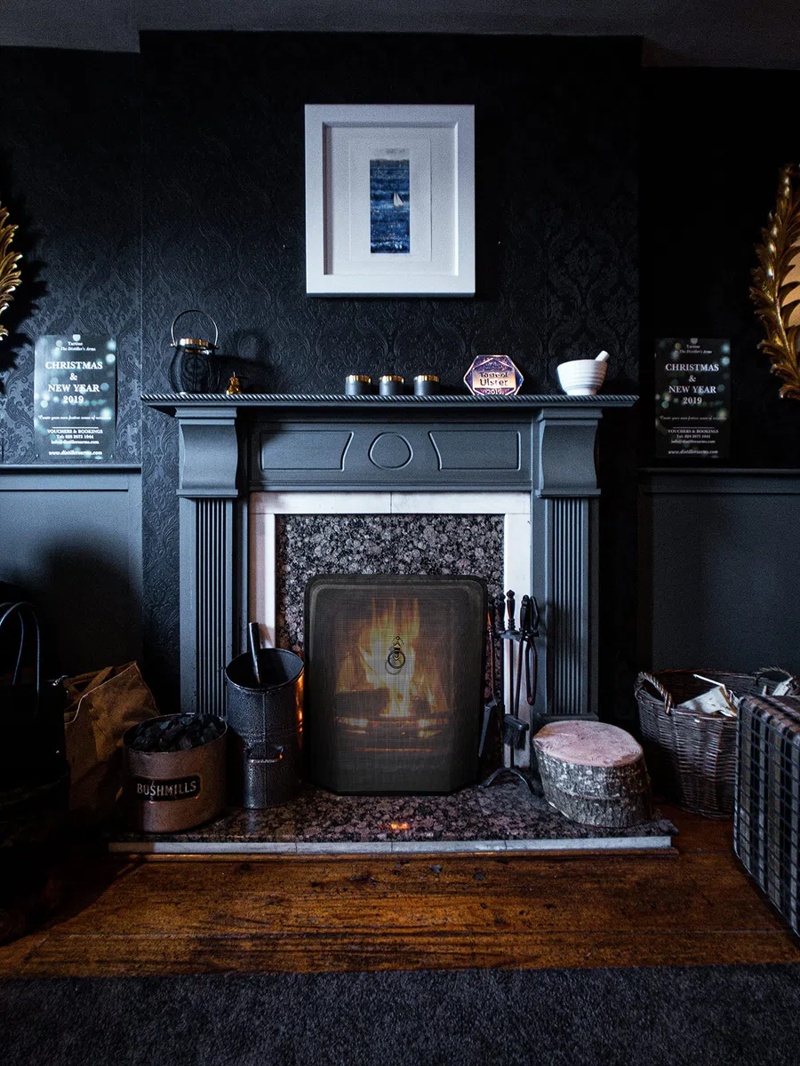 rectangulaire Pare-étincelles Firesceen pour votre Cheminée 62,2 x 53,3 x 8,9 cm avec Noir décoré en filigrane Détails